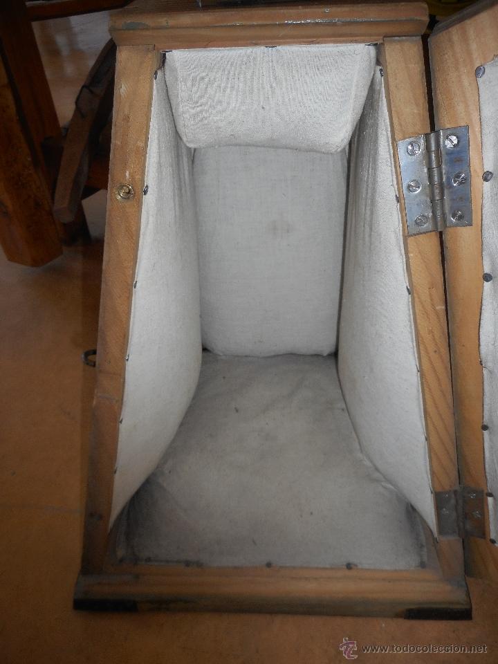 Antig&uuml;edades: Caja transportar c&aacute;liz - Foto 8