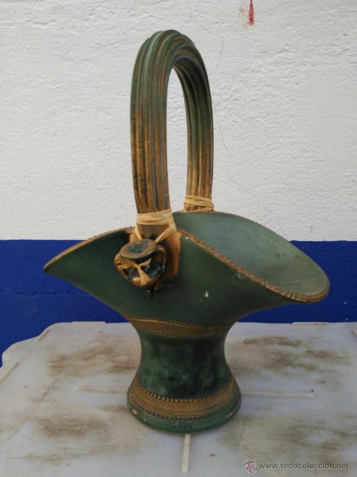 Antig&uuml;edades: CENTRO DE MESA ANTIGUO DE ESCAYOLA - Foto 1
