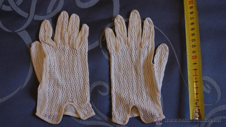 Antig&uuml;edades: Antiguos guantes de Primera Comuni&oacute;n - Foto 1