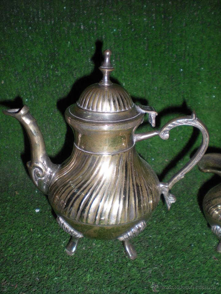 Antig&uuml;edades: bandeja labrada con juego de caf&eacute; - Foto 9