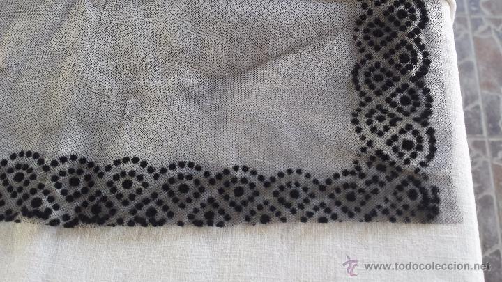 Antig&uuml;edades: antigua mantilla espa&ntilde;ola rectangular, a estrenar - Foto 2