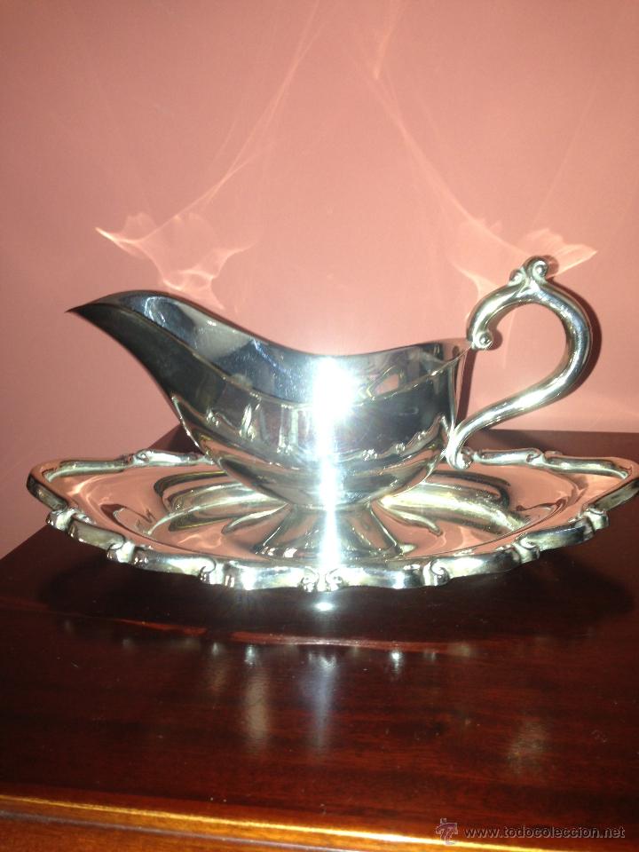 Antig&uuml;edades: salsera plateada