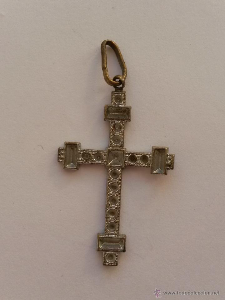 Antig&uuml;edades: Crucifijo con piedras de 3,5 x 2,2 cms - Foto 1