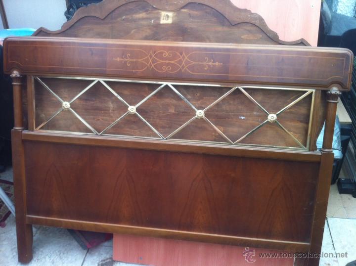 Antig&uuml;edades: CABECERO ROMBOS DORADOS - Foto 1