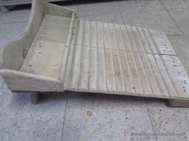 Antig&uuml;edades: Tabla de lavar. Tama&ntilde;o grande - Foto 1