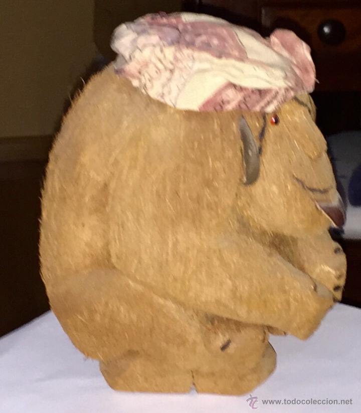 Antig&uuml;edades: Bonito chimpanc&eacute; realizado sobre c&aacute;scara de coco - Foto 2