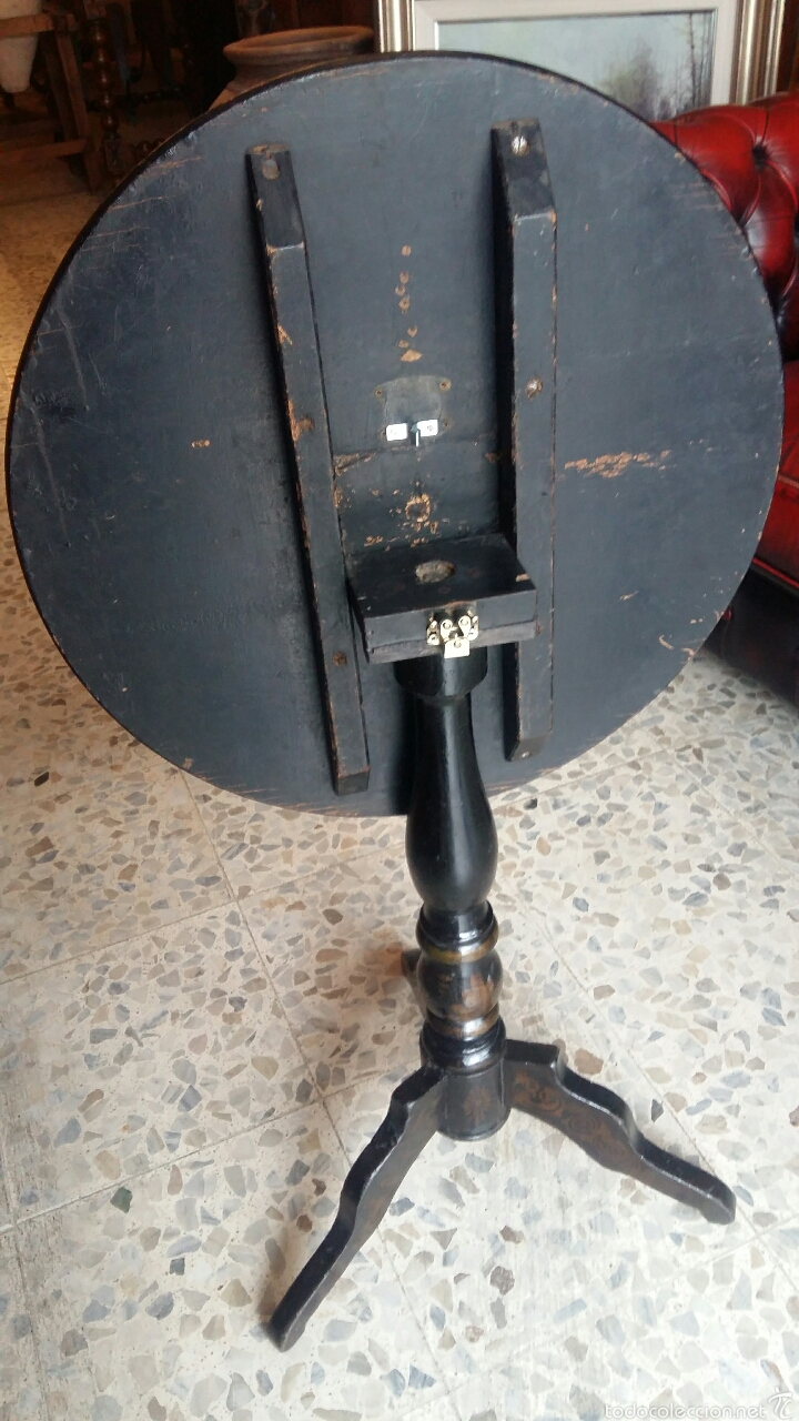 Antig&uuml;edades: Mesa velador pintada a mano - Foto 7