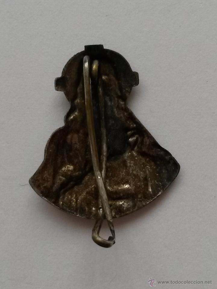 Antig&uuml;edades: Pin antiguo de alfiler del corazon de jesus de 2,2 x 2 cms - Foto 2