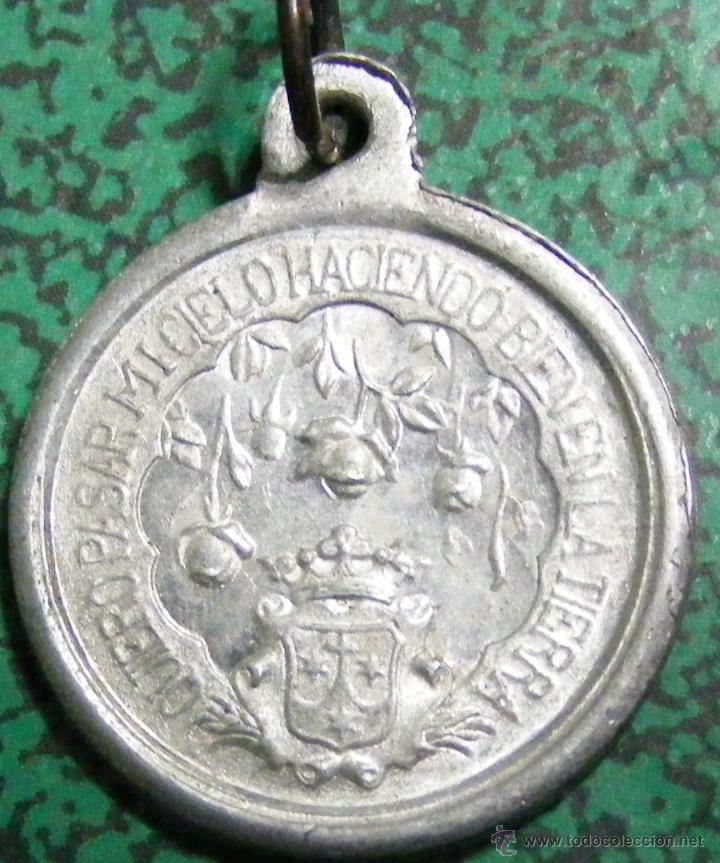Antig&uuml;edades: MEDALLA RELIGIOSA MIDE SIN ANILLA 1,8 CM - Foto 1