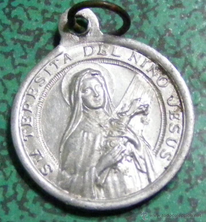 Antig&uuml;edades: MEDALLA RELIGIOSA MIDE SIN ANILLA 1,8 CM - Foto 2