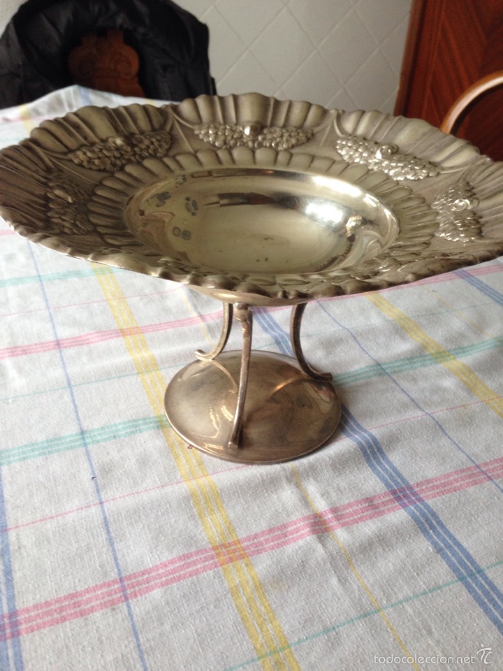 Antig&uuml;edades: Centro de mesa en alpaca plateada - Foto 1