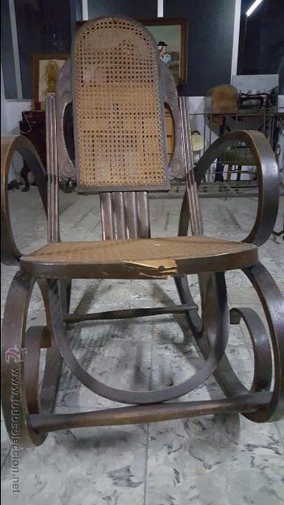 Antig&uuml;edades: ANTIGUA MECEDORA TIPO THONET - Foto 5