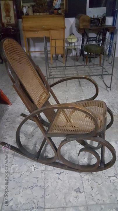 Antig&uuml;edades: ANTIGUA MECEDORA TIPO THONET - Foto 10