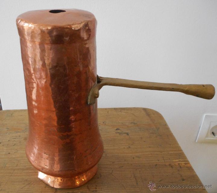 Antig&uuml;edades: Chocolatera de cobre - Foto 2