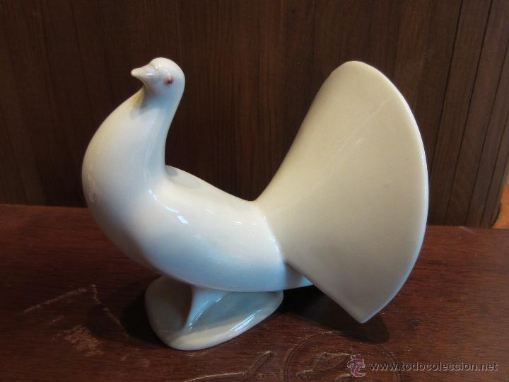 Antig&uuml;edades: figura paloma nao - Foto 1