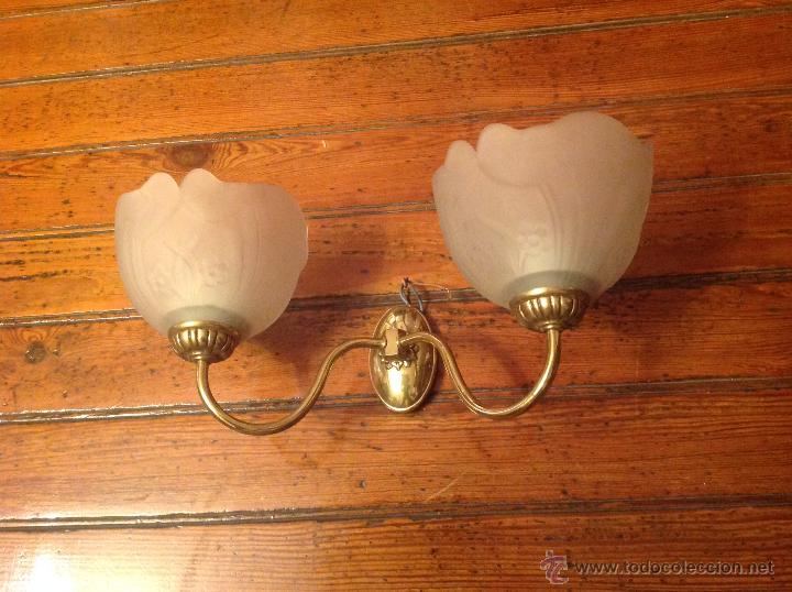 Antig&uuml;edades: aplique de dos luces con tulipas - Foto 5