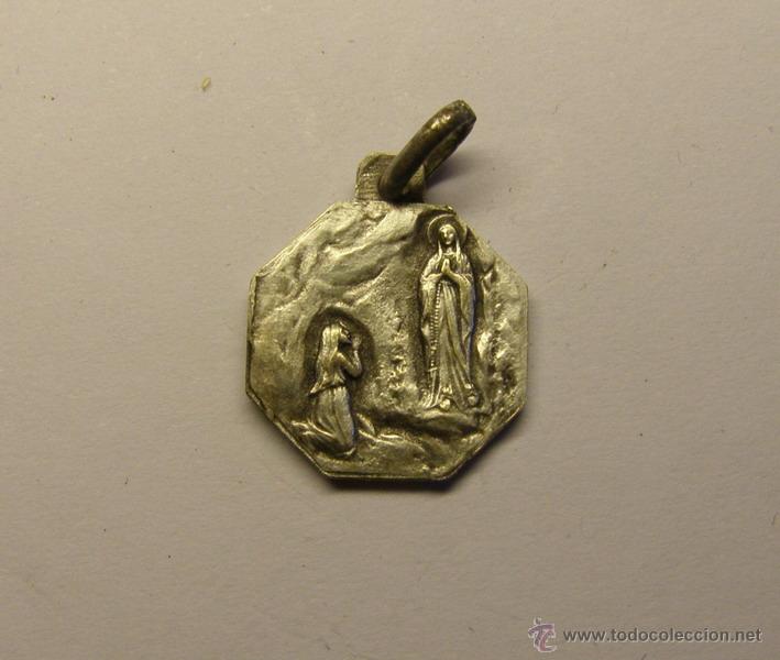 Antig&uuml;edades: Medalla de N&ordf; S&ordf; de Lourdes. - Foto 2