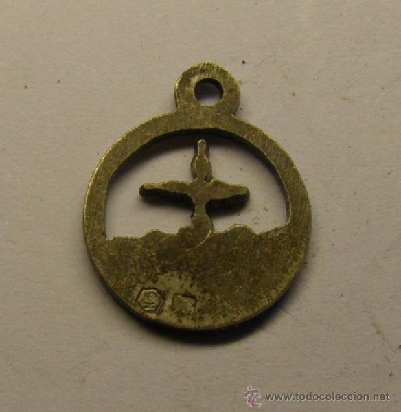 Antig&uuml;edades: Medalla religiosa de una cruz indeterminada. - Foto 2