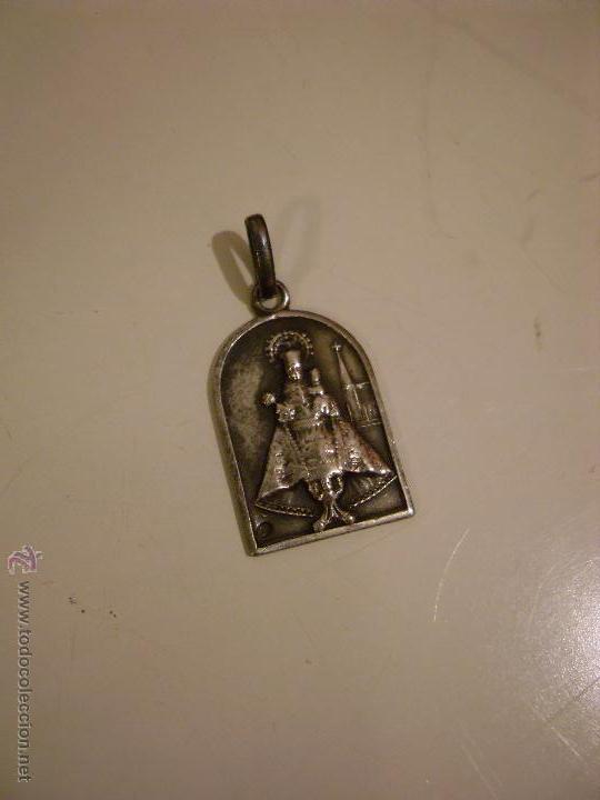 Antig&uuml;edades: Antigua medalla de plata con la Virgen - Foto 1