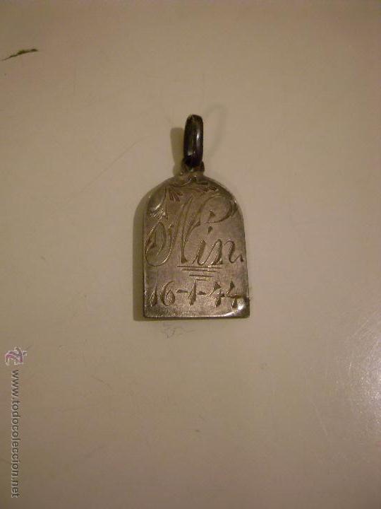 Antig&uuml;edades: Antigua medalla de plata con la Virgen - Foto 2