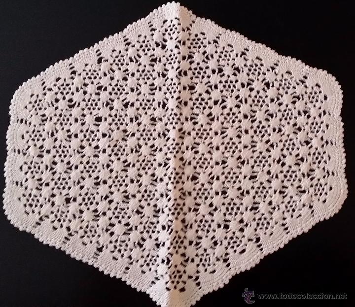 Antig&uuml;edades: Tapete antiguo en crochet - Foto 1