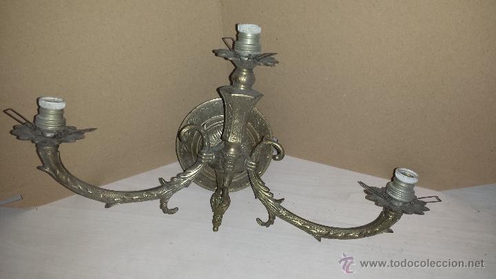 Antig&uuml;edades: 2 APLIQUE METAL - Foto 1