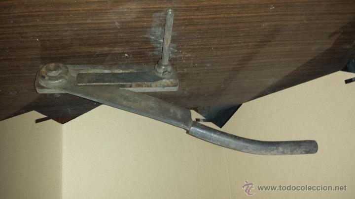 Antig&uuml;edades: CORTADORA ANTIGUA - Foto 2