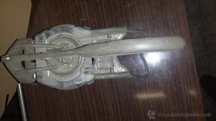 Antig&uuml;edades: UTENSILIO DE COCINA ???? - Foto 2