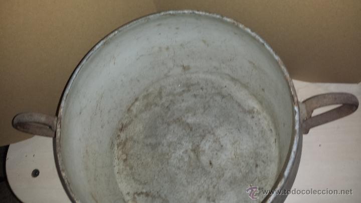 Antig&uuml;edades: OLLA ANTIGUA DE HIERRO - Foto 3