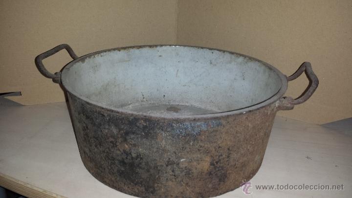 Antig&uuml;edades: GRAN CAZUELA ANTIGUA DE HIERRO - Foto 1