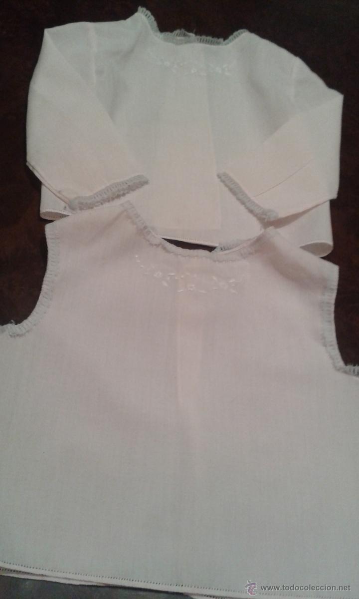 Antig&uuml;edades: LOTE DE SEIS CAMISITAS DE BEB&Eacute;. - Foto 2