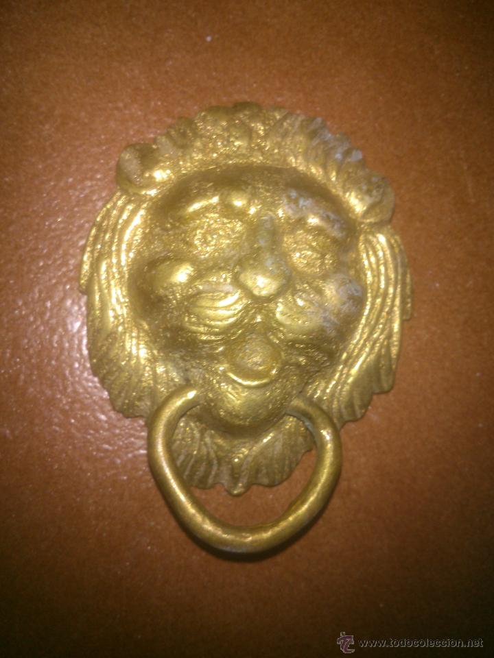 Antig&uuml;edades: ANTIGUO COLGADOR CABEZA DE LEON