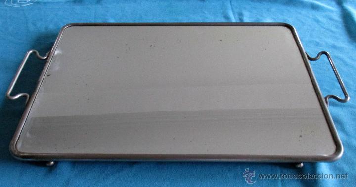 Antig&uuml;edades: BANDEJA RECTANGULAR , MUY ANTIGUA DE METAL Y ESPEJO - Foto 2