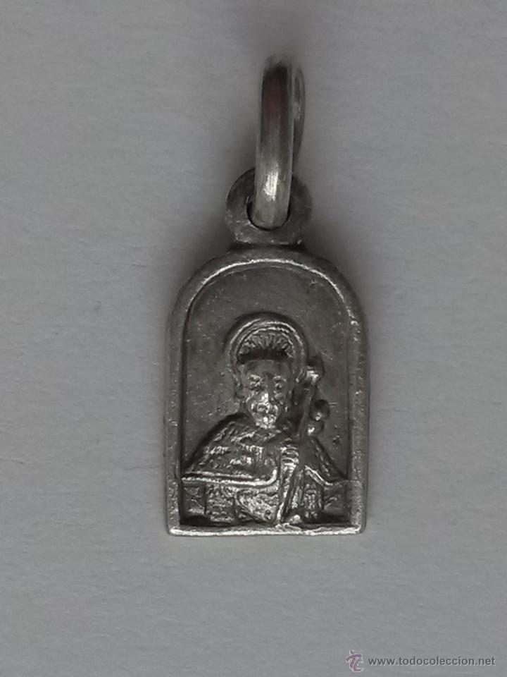Antig&uuml;edades: Medalla de santiago ,de 1,3 x 0,7 cms - Foto 1