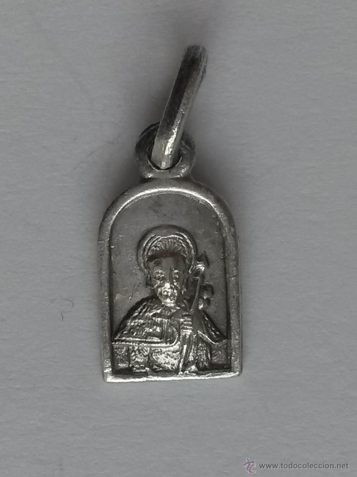 Antig&uuml;edades: Medalla de santiago de 1,3 x 0,7 cms - Foto 1