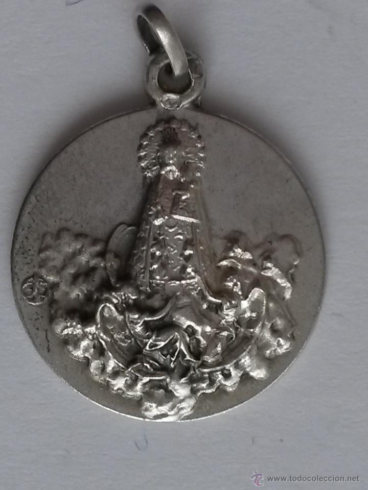 Antig&uuml;edades: Medalla ,virgen de 1,8 cms de diametro - Foto 1