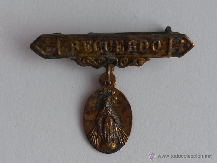 Antig&uuml;edades: Pin de alfiler , con virgen de 2,9 x 2,3  cms - Foto 1
