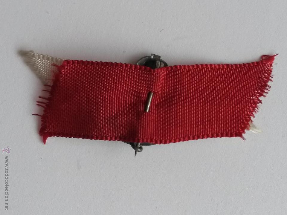 Antig&uuml;edades: Pin de alfiler ,corazon de jesus de 2,1 x 1,8 cms - Foto 2
