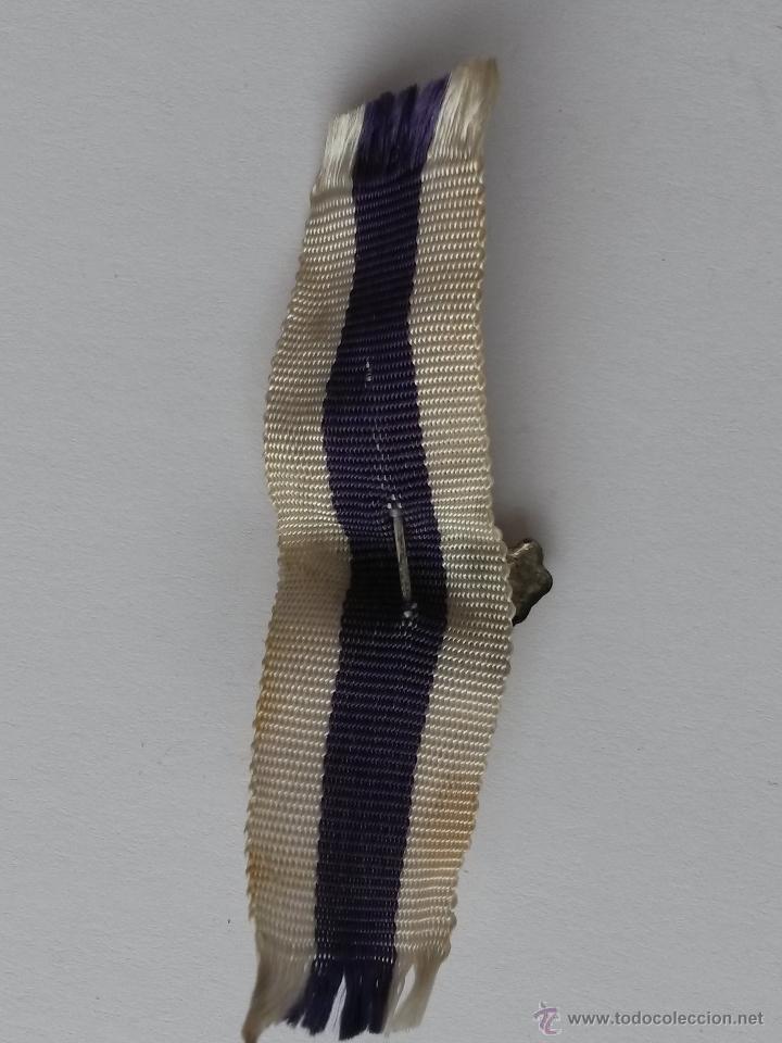 Antig&uuml;edades: Pin de alfiler ,virgen de 2,2 x 1,7 cms - Foto 2