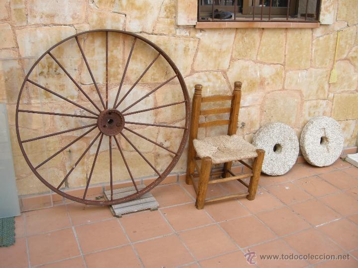 Antig&uuml;edades: Rueda de hierro - Foto 2
