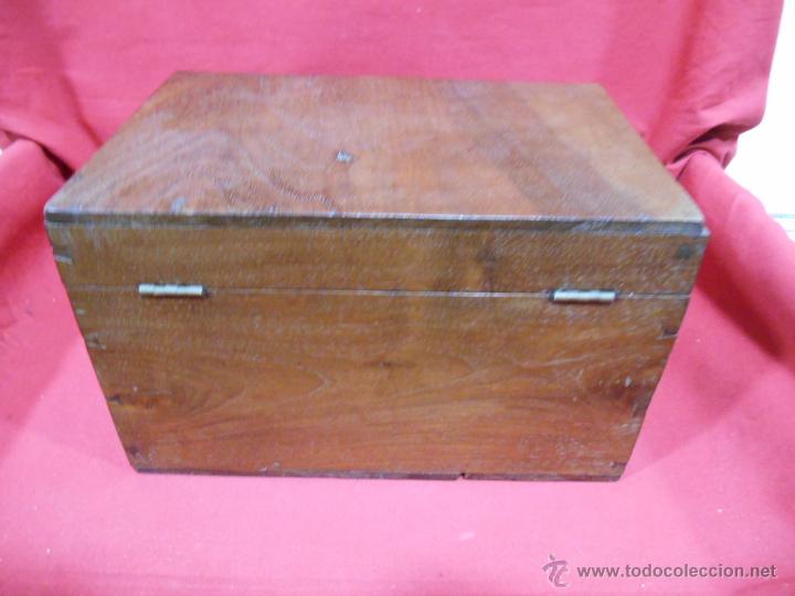 Antig&uuml;edades: ANTIGUA CAJA DE MADERA DE NOGAL - Foto 4