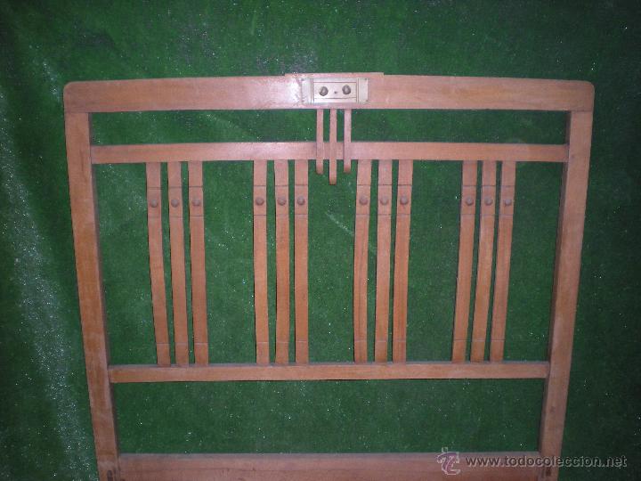 Antig&uuml;edades: Cabecero de cama en haya para cama de 105 - Foto 1