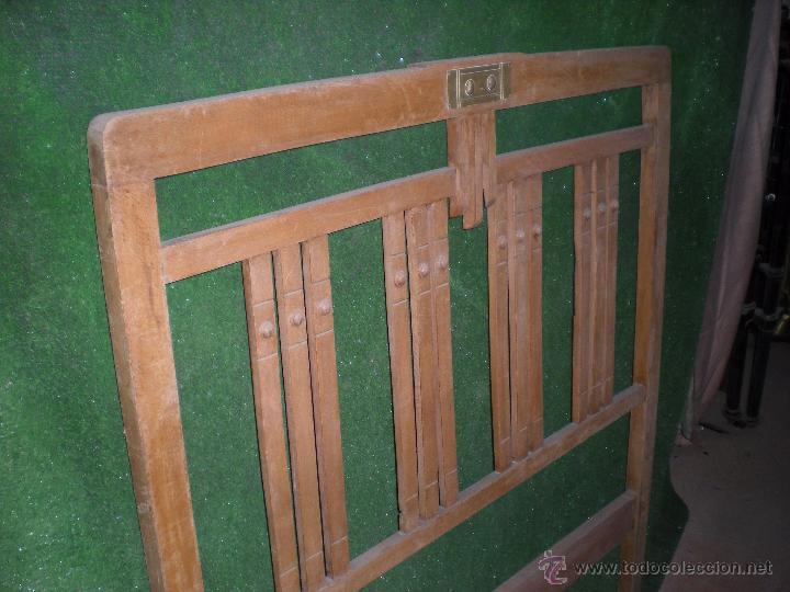 Antig&uuml;edades: Cabecero de cama en haya para cama de 105 - Foto 3