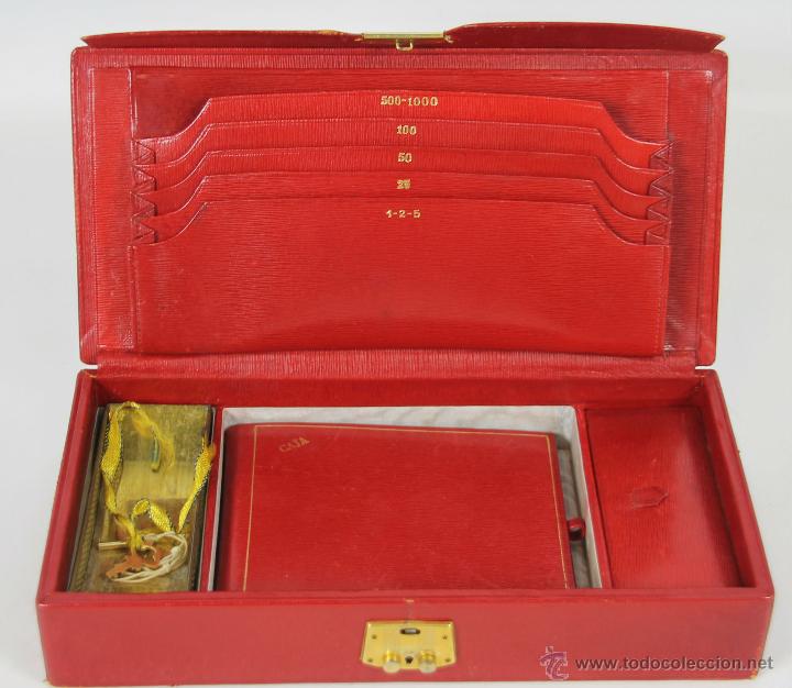 Antiquit&eacute;s: BILLETERO DE SOBREMESA EN PIEL PARA DESPACHO. REMATES EN MOIR&Eacute;. CIRCA 1940.