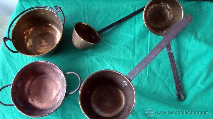 Antig&uuml;edades: Cinco piezas antiguas de cobre y bronce - Foto 1