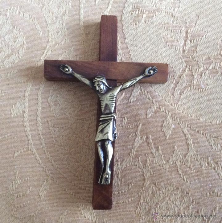 Antig&uuml;edades: ANTIGUO CRUCIFIJO DE MADERA Y BRONCE - Foto 1