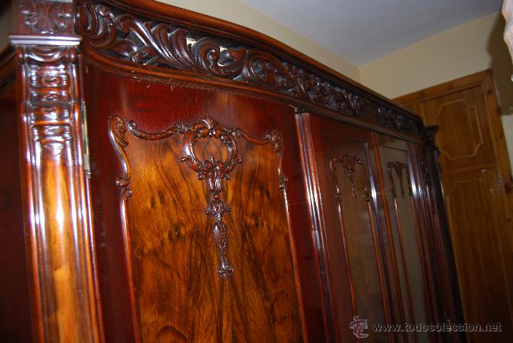 Antig&uuml;edades: Dormitorio antig&uuml;o de madera de caoba - Foto 3