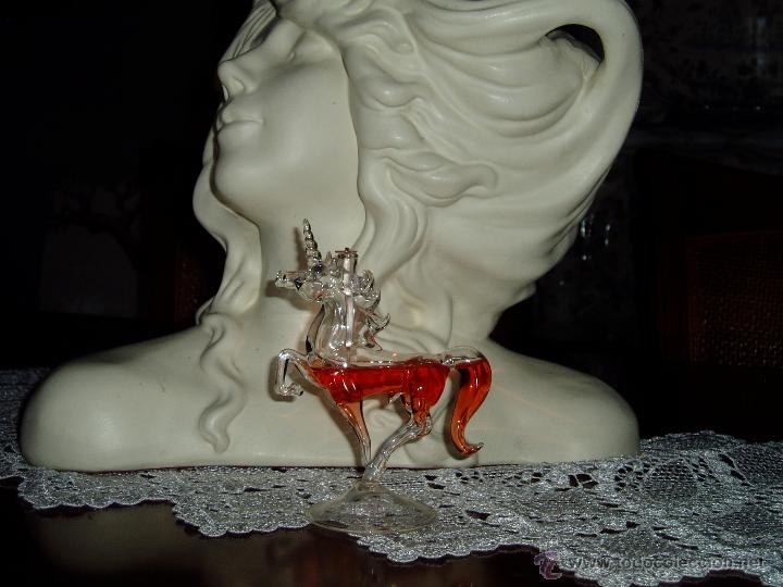 Antig&uuml;edades: Lamparilla Unicornio en Cristal - Foto 1