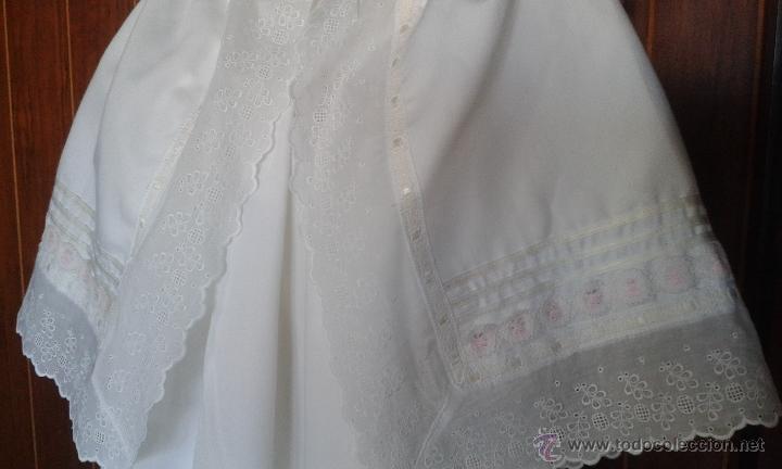 Antig&uuml;edades: VESTIDO DE BEB&Eacute; CON CAPA. - Foto 5