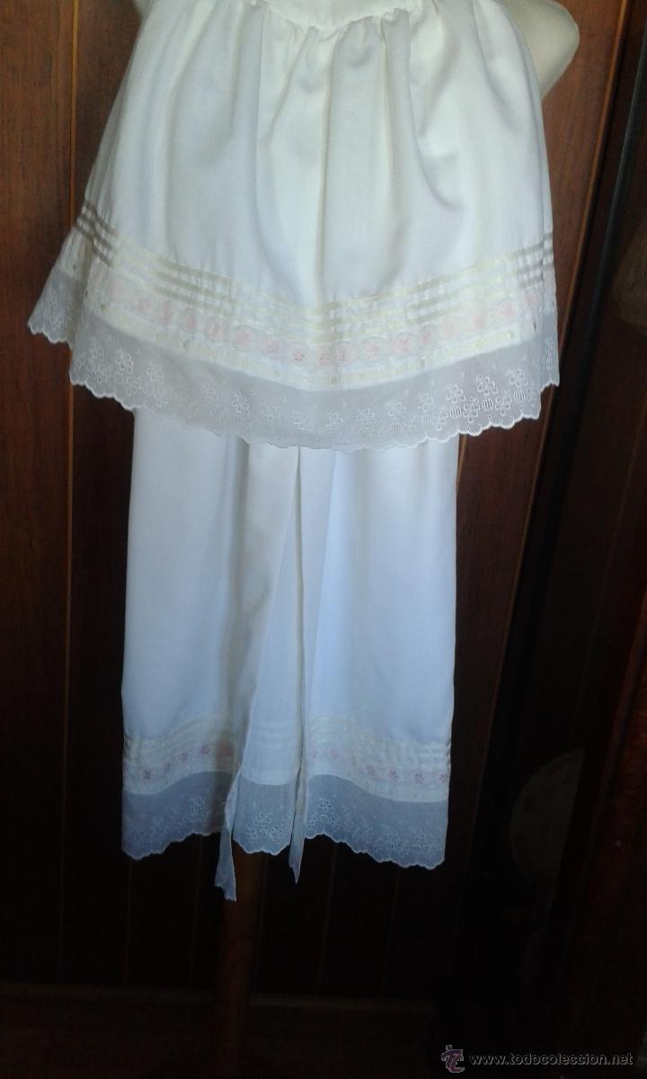 Antig&uuml;edades: VESTIDO DE BEB&Eacute; CON CAPA. - Foto 10